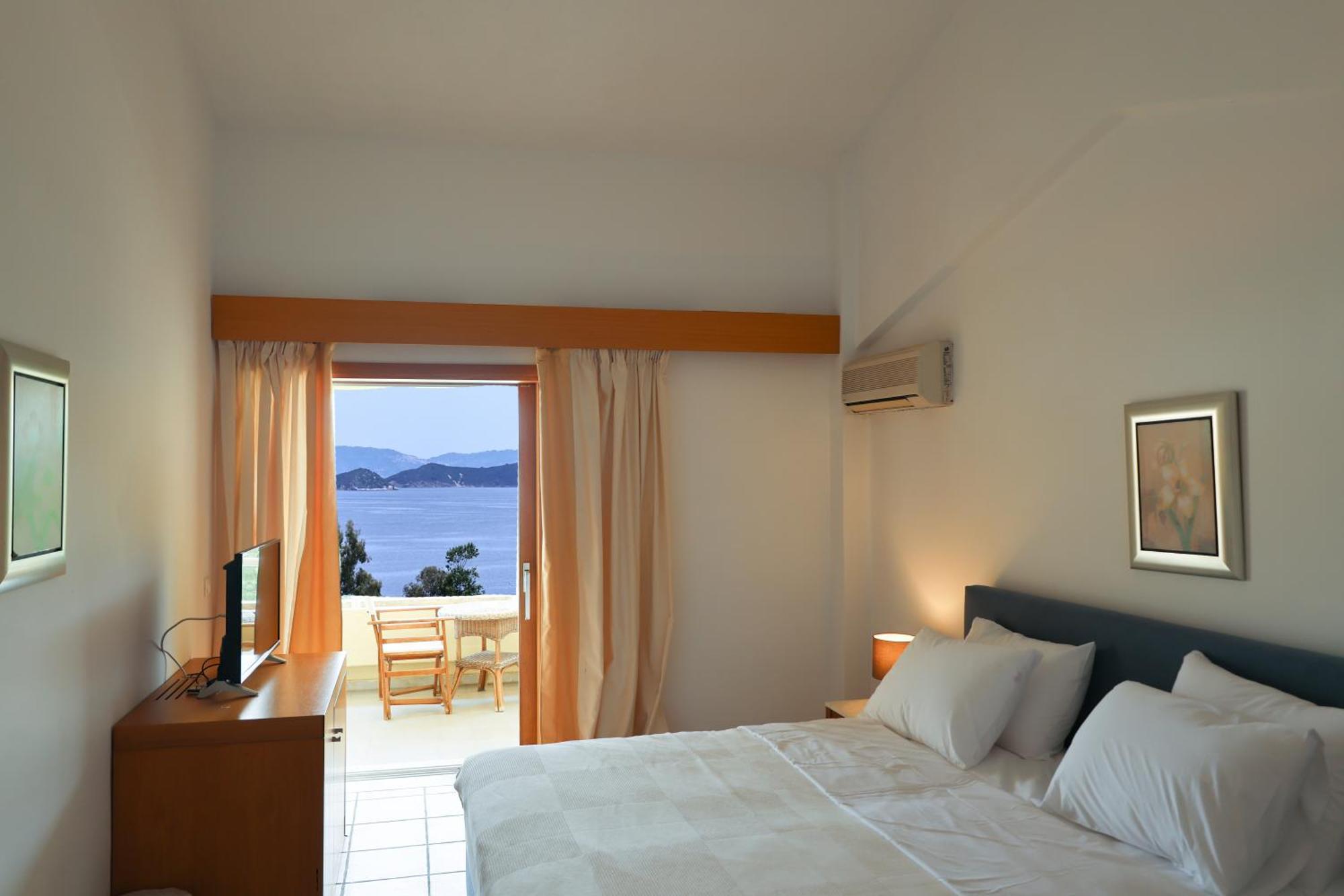 Kanapitsa Mare Hotel Экстерьер фото